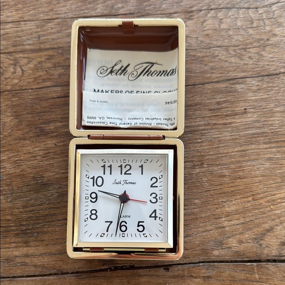 Seth Thomas Vintage Watch - Picture 1 of 6